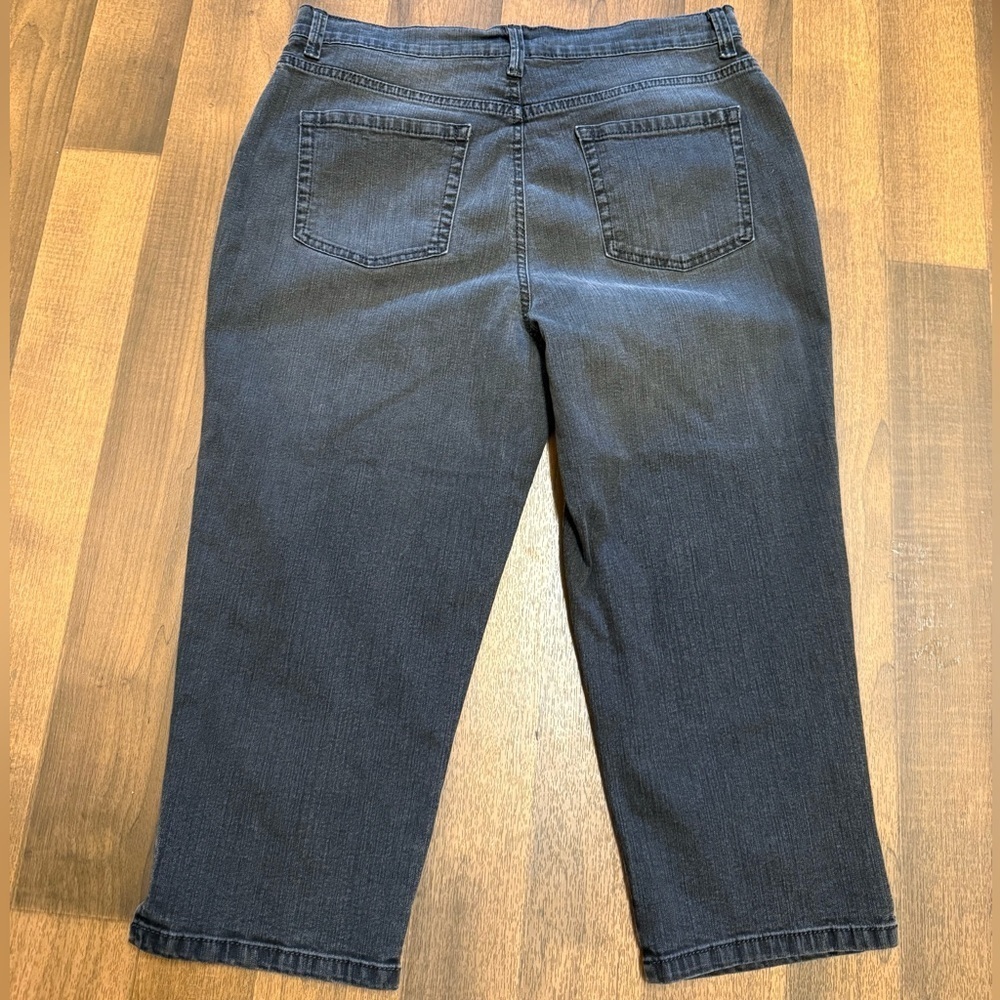Gloria Vanderbilt Black Straight Leg Jeans - Picture 6 of 8
